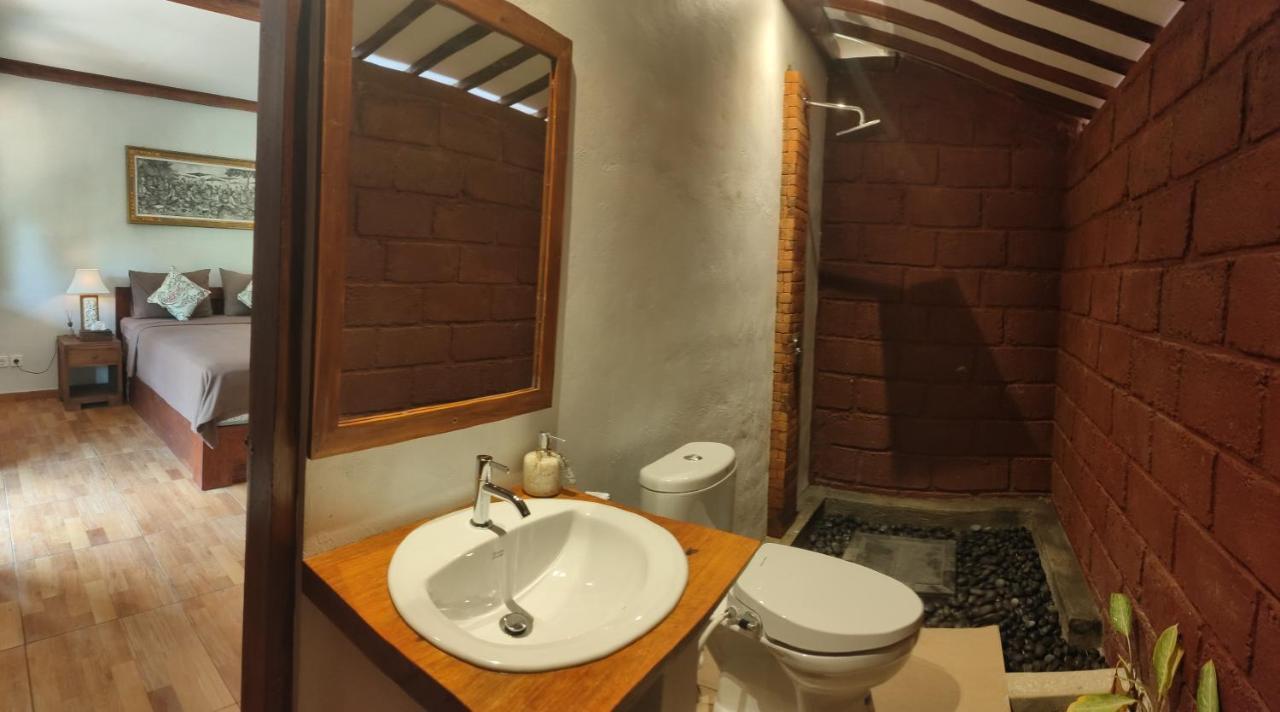Kepaon Gari Inn Polilit Exterior photo